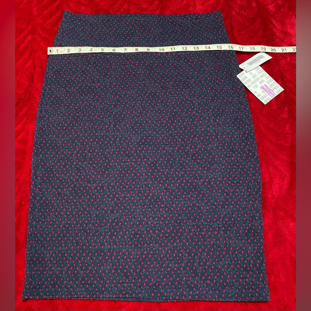 CLOSET CLEAR OUT ON ALL LULAROE MAKE A OFFER BUNDLE NWT MEDIUM HIGHWAIST STRETCH